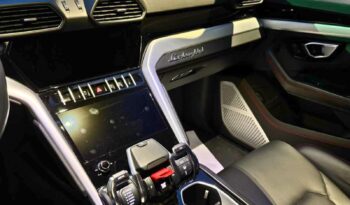 Lamborghini Urus pieno