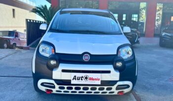 Fiat Panda Cross Hybrid pieno