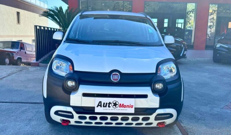 Fiat Panda Cross Hybrid pieno