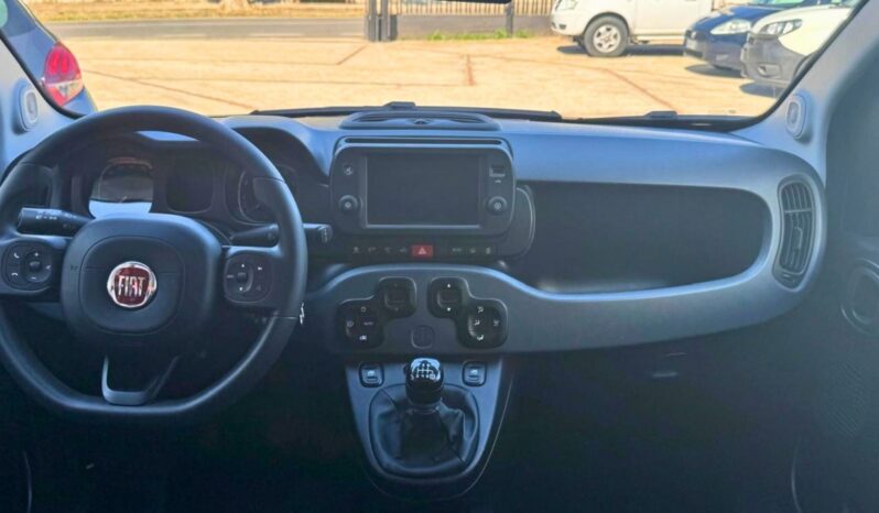 Fiat Panda Cross Hybrid pieno