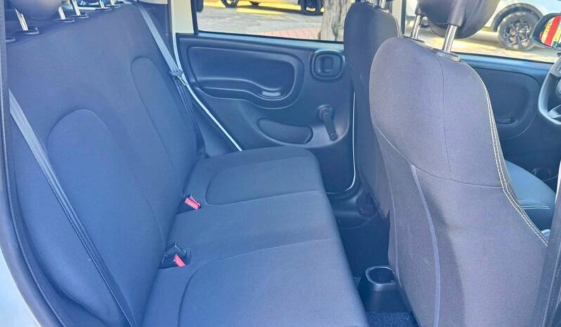 Fiat Panda Cross Hybrid pieno
