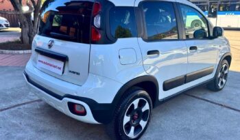 Fiat Panda Cross Hybrid pieno